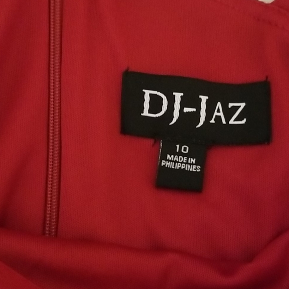 Dress Red - Picture 4 of 8